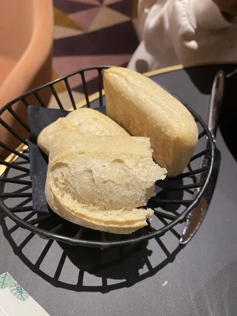 Shafi Anwari_ZOOM Restaurant at Hyatt Place Paris Charles de Gaulle Airport_Roissy-en-France_recensione