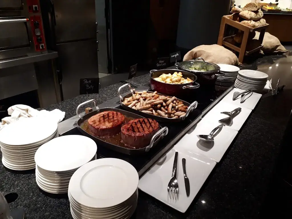 Menu_Restaurant Apollo - Van der Valk Hotel Paris CDG Airport_Roissy-en-France_image_6