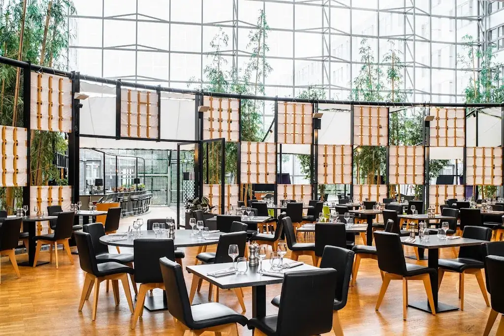 Restaurant Apollo - Van der Valk Hotel Paris CDG Airport_Roissy-en-France_slider_image_1