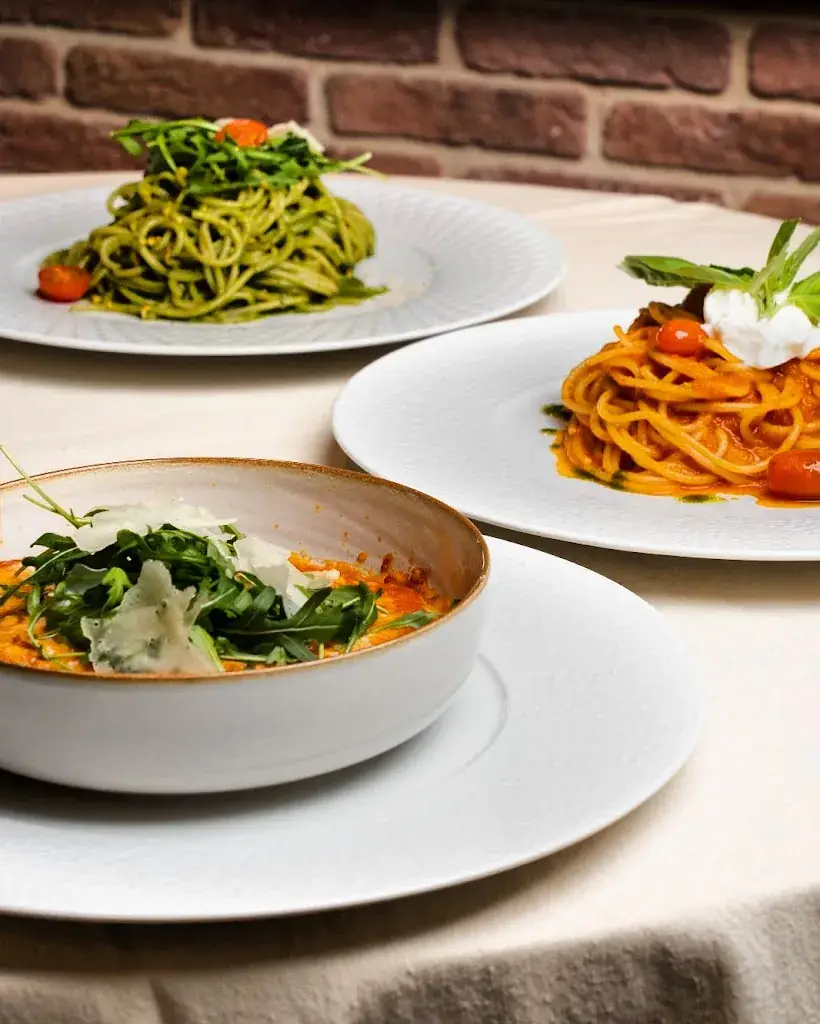 Le Grand Charles_Roissy-en-France_slider_image_2