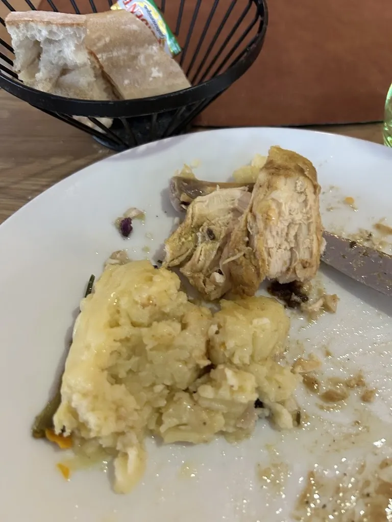 Yu Li _Olivine_Roissy-en-France_review