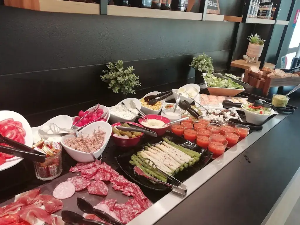 Menu_Restaurant Campanile Roissy en France_Roissy-en-France_image_5