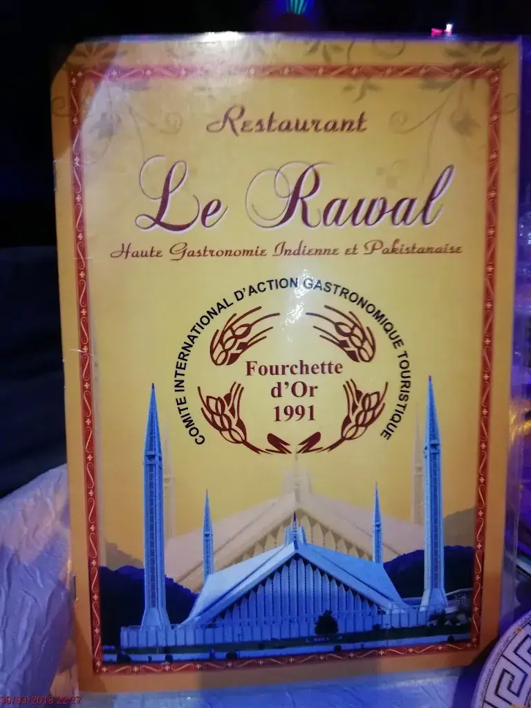 Jasmin Hussain_Le Rawal_Saint-Denis_review