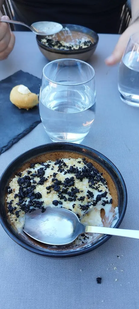 Nathalie Pagneux_MetT restaurant_Lurcy_review