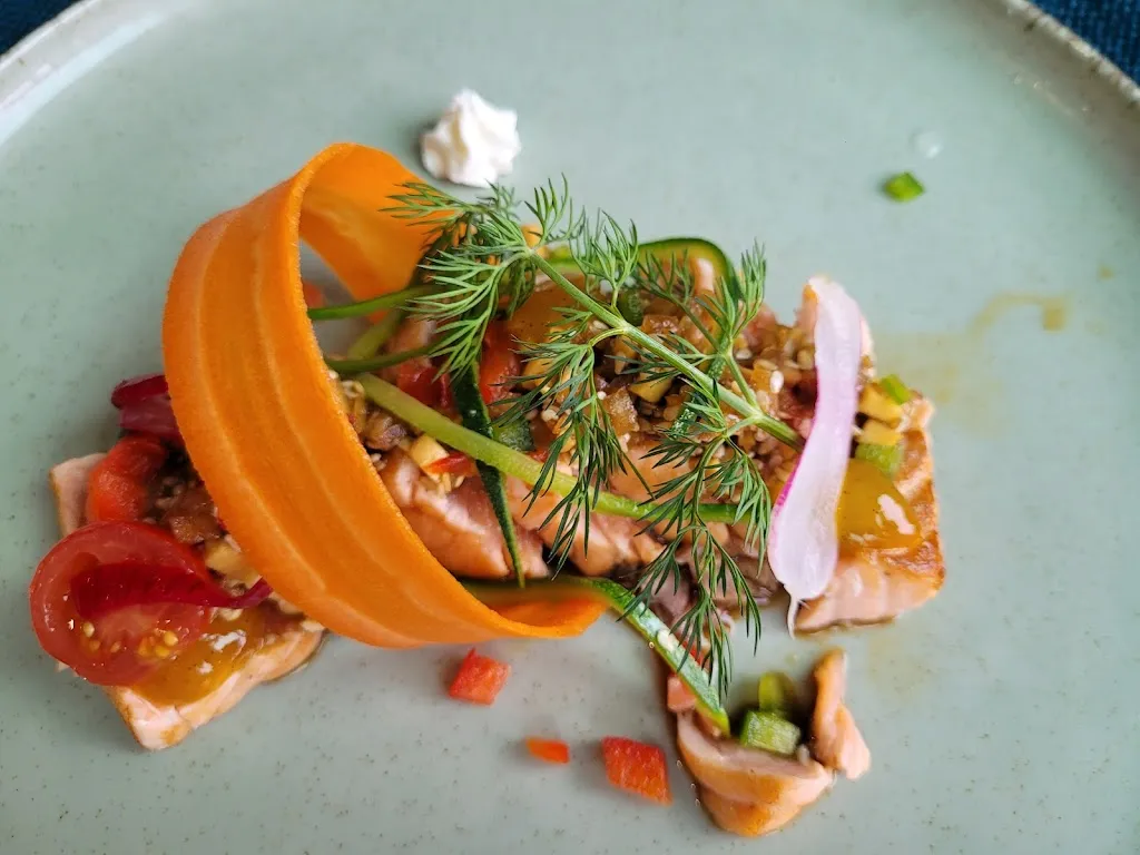 Y “Lion 01” M_L'eau Douce_Montmerle-sur-Saône_review