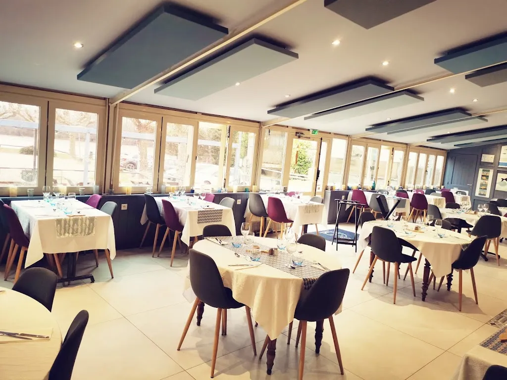 L'eau Douce restaurant in Montmerle-sur-Saône