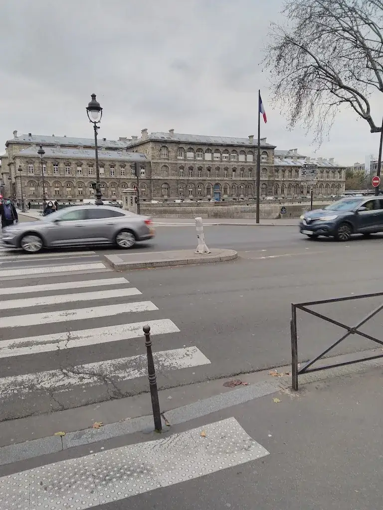 Pathway Vlogger_PAK TANDOOR RESTAURANT_Saint-Denis_review