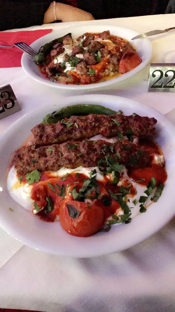 Samata Aile Restauranti_Saint-Denis_slider_image_1