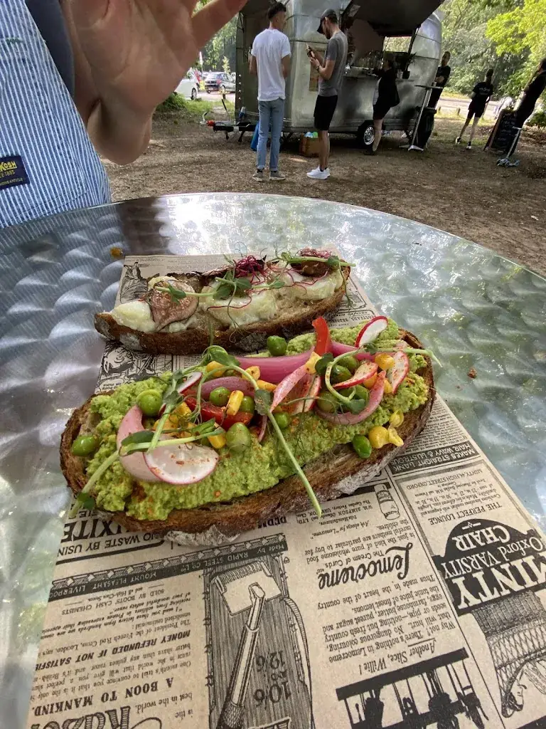 Le Wood Truck_Saint-Leu-la-Forêt_slider_image_1