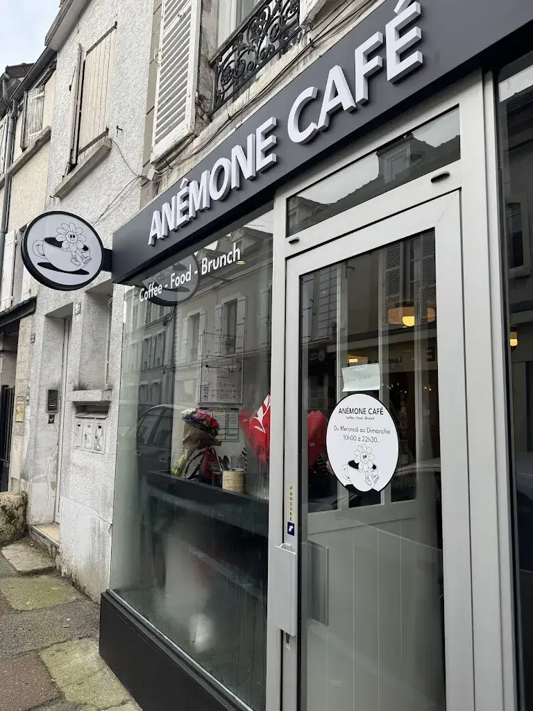 Maelly Valeyre_Anémone Café_Saint-Leu-la-Forêt_Bewertung