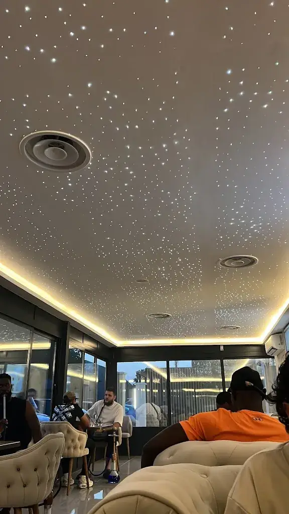 Mehmet Yesiltepe_LUCREZIA_Saint-Pierre-du-Perray_review