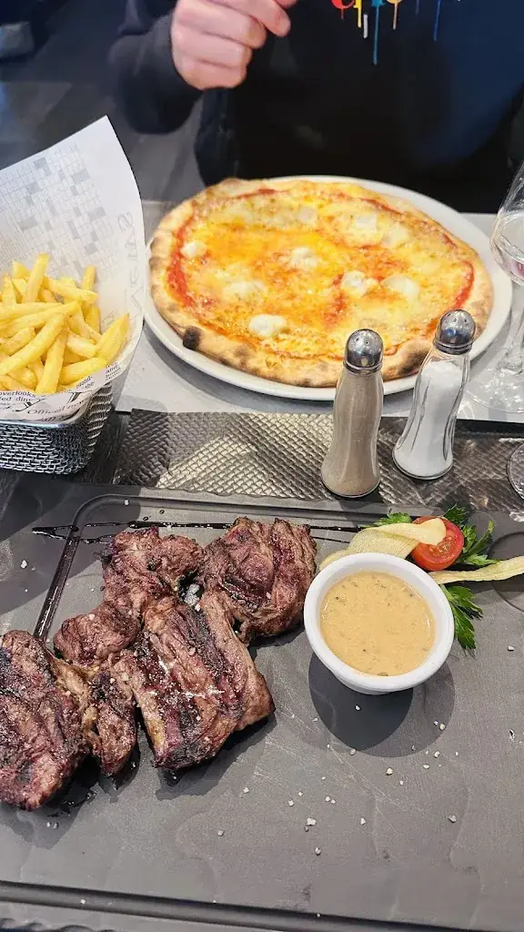 Nunthawan Nowwarote_La Terrasse De Mathilde_Saint-Gratien_review