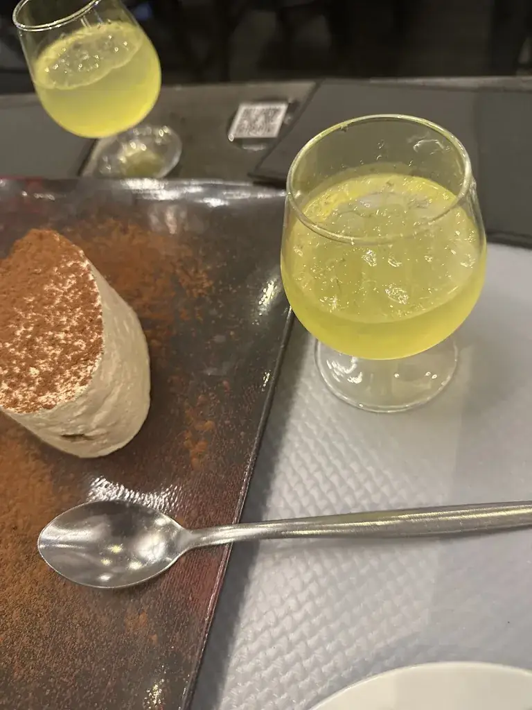 Joy Paris 19e_La Terrasse De Mathilde_Saint-Gratien_review