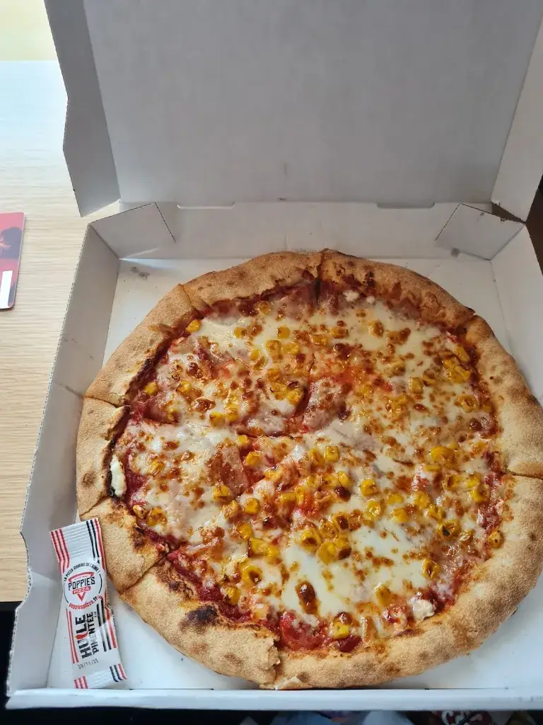 Adam Galik_POPPIE'S PIZZA SAINT GRATIEN_Saint-Gratien_recensione