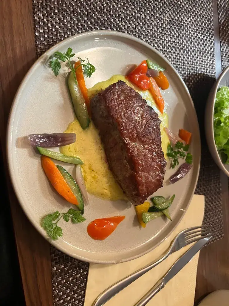 Les 3 Tables_Saint-Maurice_slider_image_3