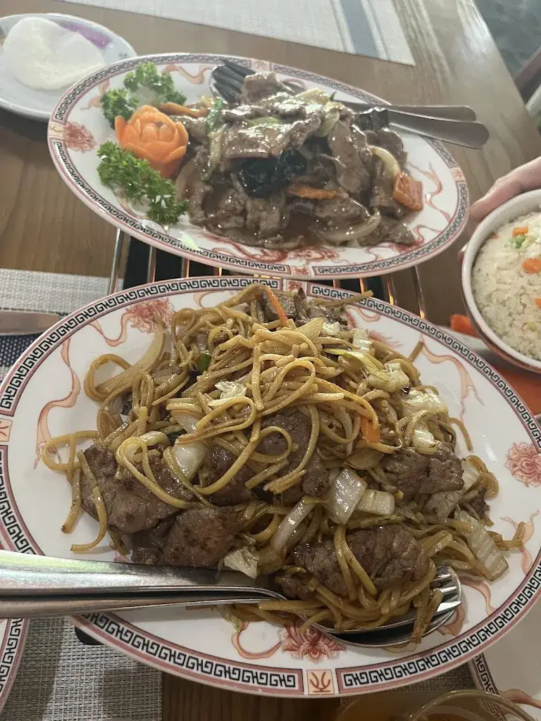 lilou fumey_Jardin Pivoine_Saint-Maurice_reseña