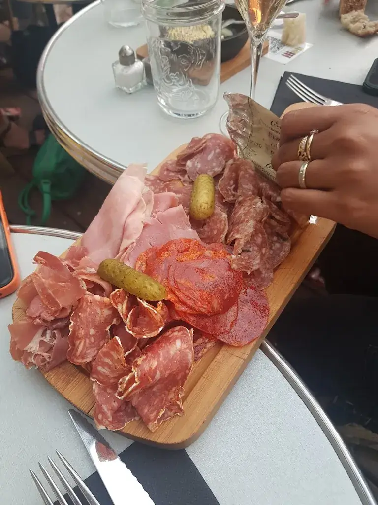 Pharmacie Jacquillat_WINE NOT_Rosny-sous-Bois_review