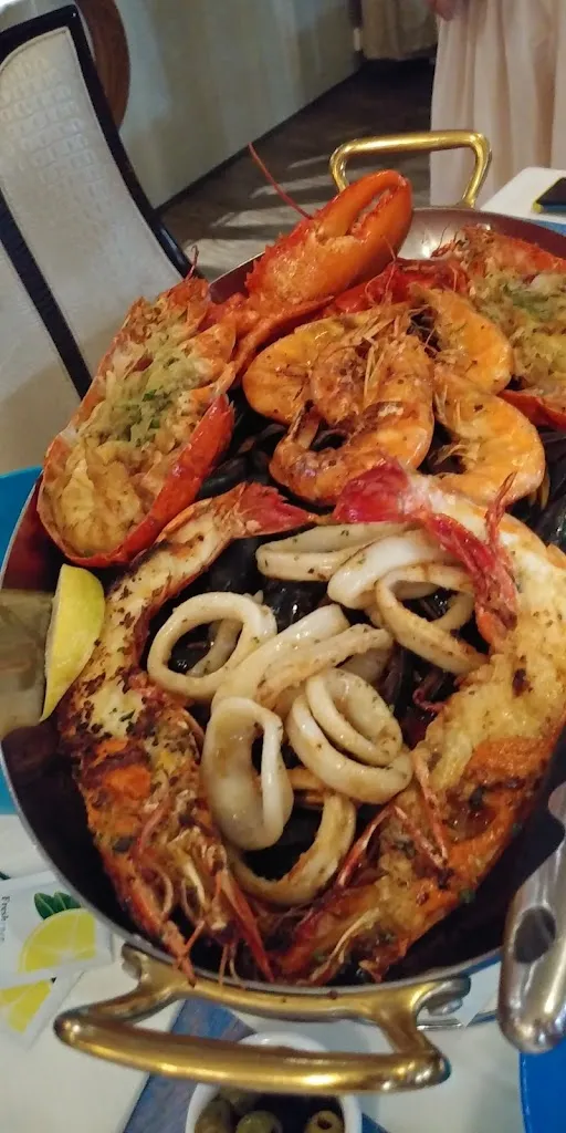 Roland Weimer_Homarus_Rosny-sous-Bois_reseña