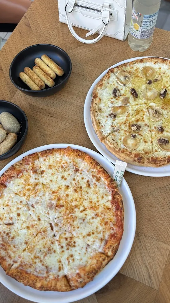 Julie Julie_Pizza Time® Rosny-sous-Bois_Rosny-sous-Bois_review