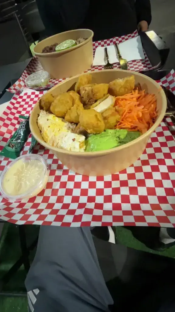 Tayzeur_Caraïbes Driver’s_Rosny-sous-Bois_review