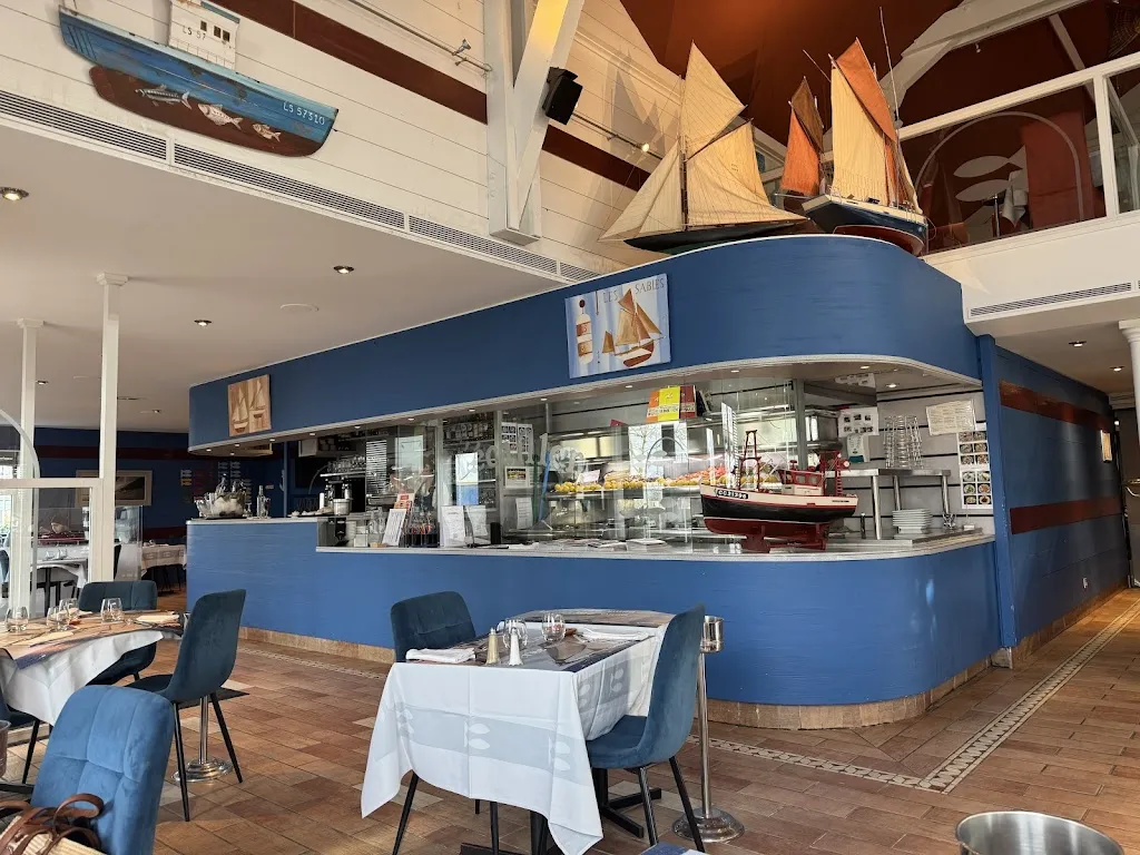 Hans Bjarstal_La Criée Saint Thibault des Vignes_Saint-Thibault-des-Vignes_review