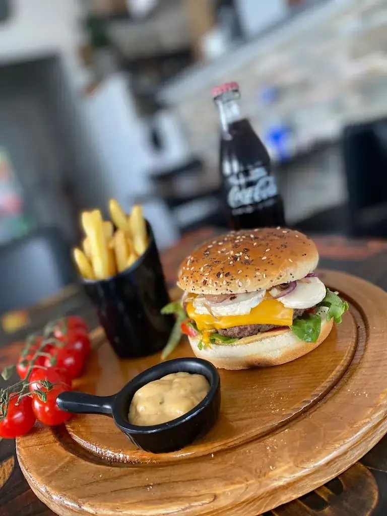 Menu_Pizzeria L'Entracte Saint-Prix_Saint-Prix_image_7