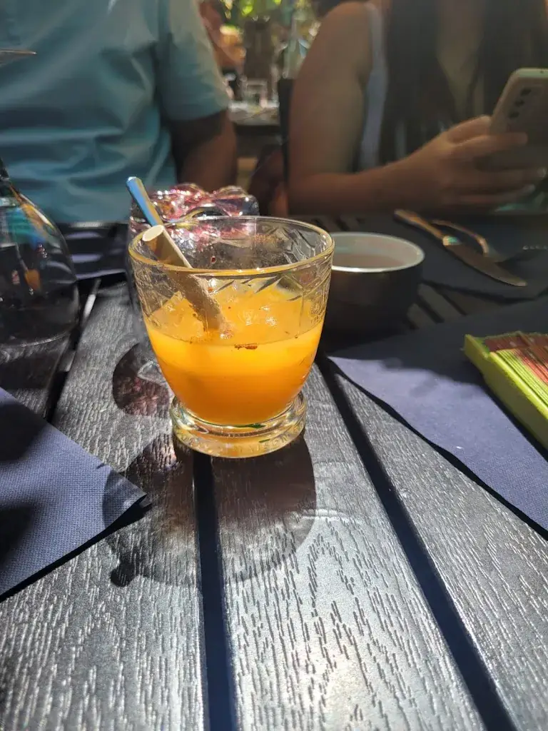 Sara Rodrigues_Le Relais de l'Ecluse - Le 