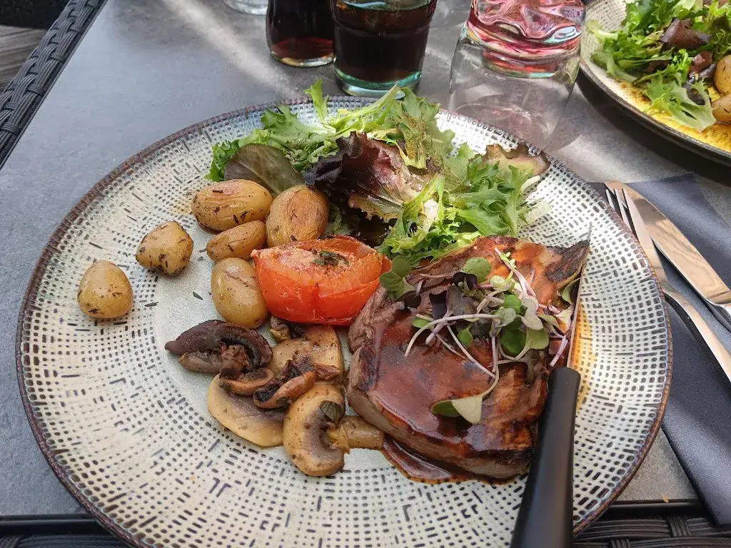 Le Relais de l'Ecluse - Le "11" Restaurant in Samois-sur-Seine