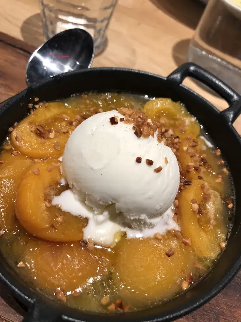 Alfred Francis_Hippopotamus_Échirolles_recensione