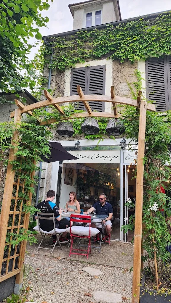 Guillaume Meister_La DIVA_Seine-Port_review