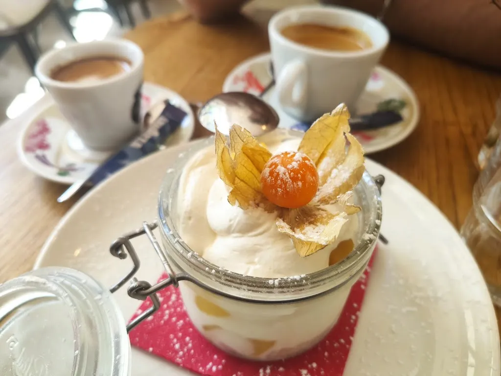 ina ferati dewi_Les Félibres_Sceaux_review