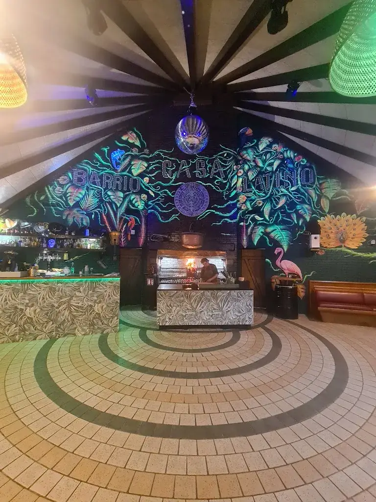 élodie praden_Casa Barrio Latino_Échirolles_review