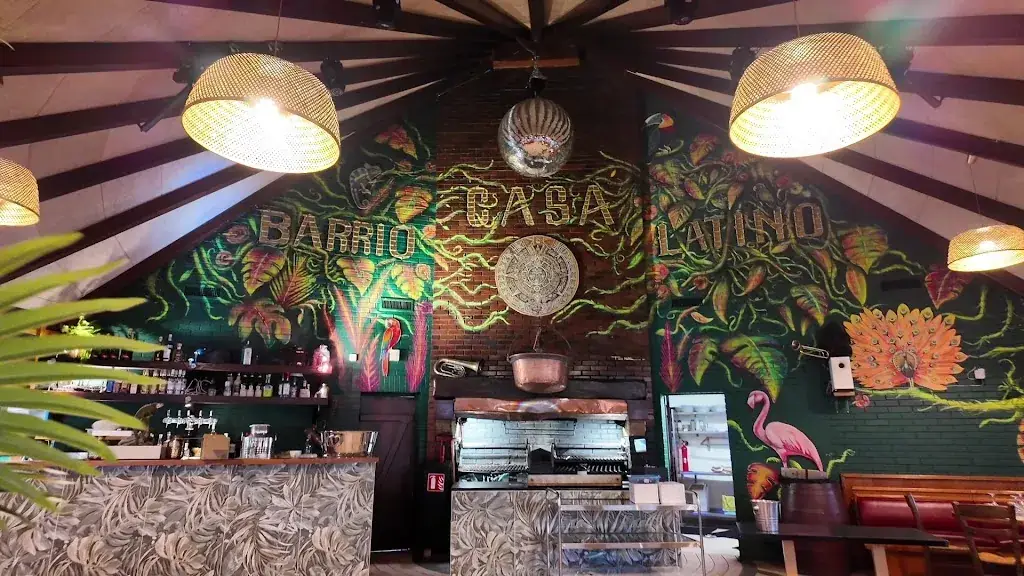 Casa Barrio Latino_Échirolles_slider_image_2