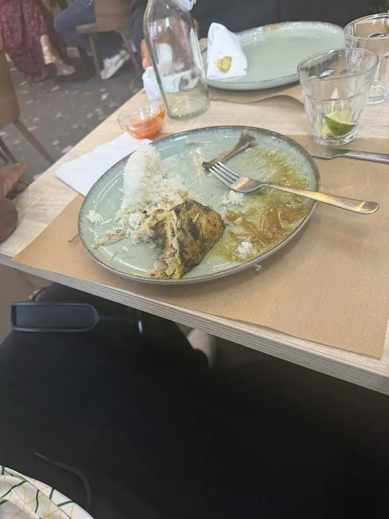 Issa Yorka_Basilic afro/caribéen_Sannois_review