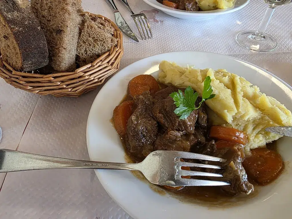 Feng Zhou_Tonton_Sèvres_review