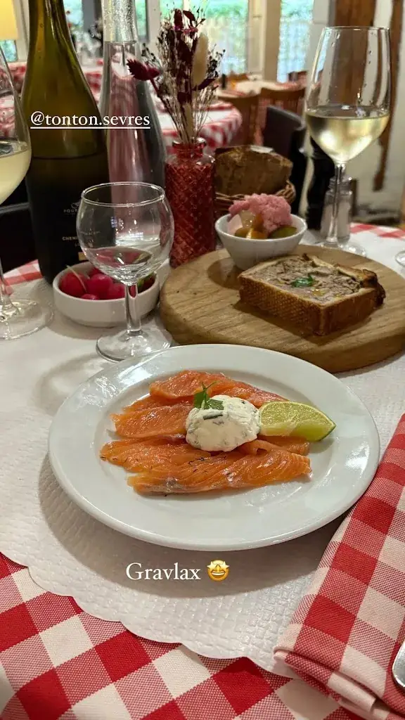 Tonton_Sèvres_slider_image_3