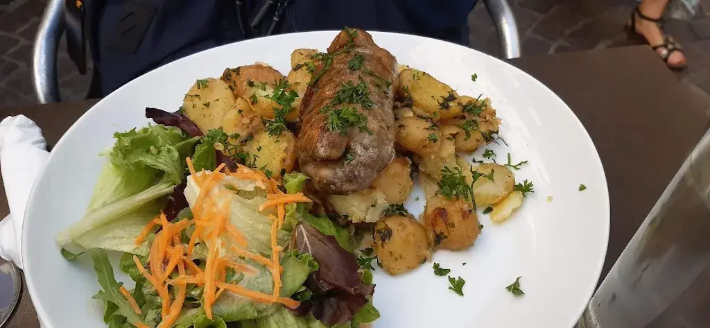 Joy Chia_Brasserie Les Marronniers_Sèvres_review