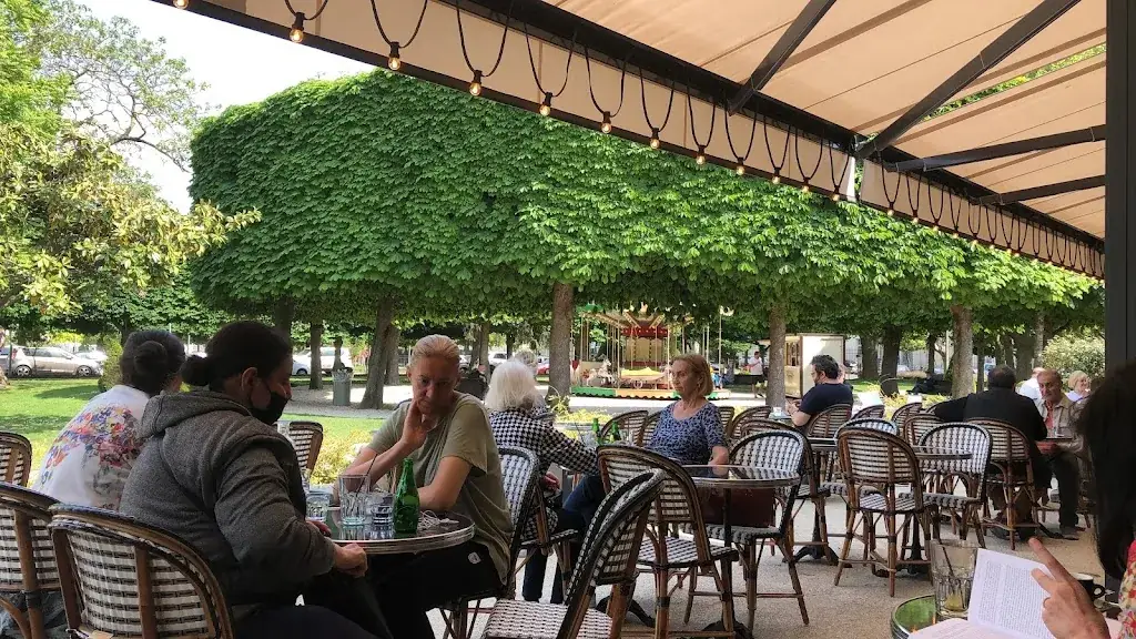 Melted Butter_La Manufacture_Sèvres_review