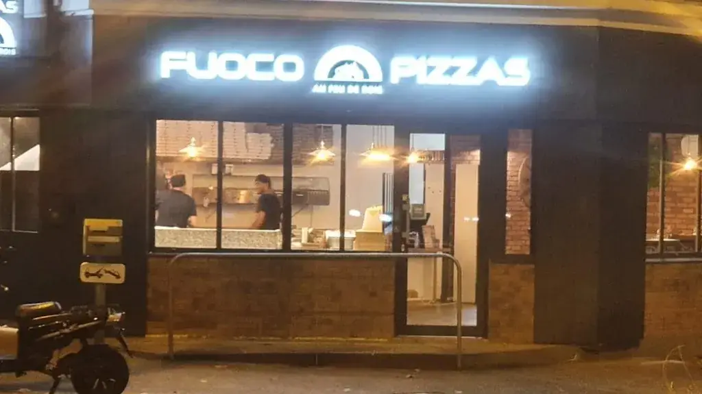 Fuoco Pizzas Echirolles - Au Feu de Bois - Livraison à Domicile ristorante a Échirolles