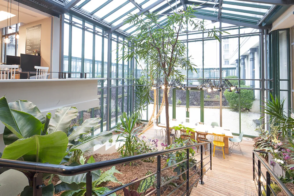 Le George_Serris_slider_image_1