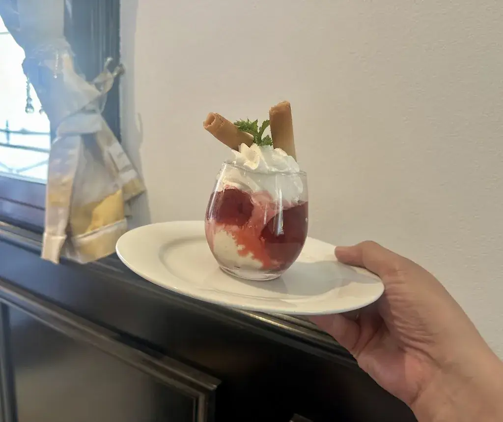 Comme Chez Vous-L Emaillerie_Saint-Denis_slider_image_3