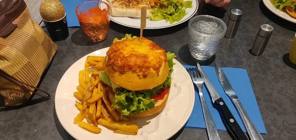 Lisa lem_Atelier Du Café_Septeuil_review