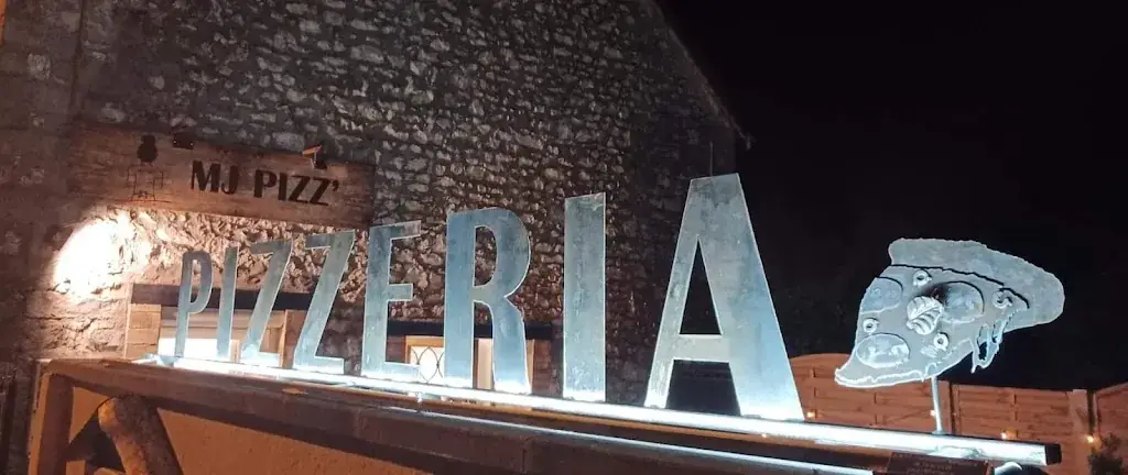 MJ Pizz'_Sourdun_slider_image_2