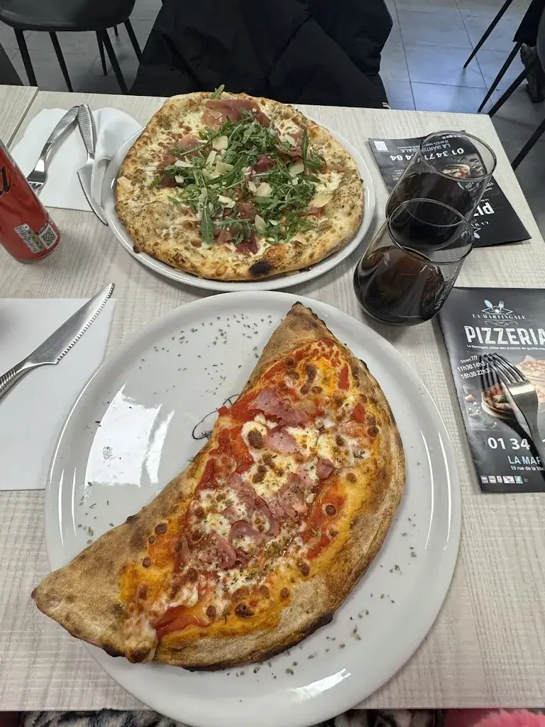 Charlotte Lolotte_La Martingale_Survilliers_review