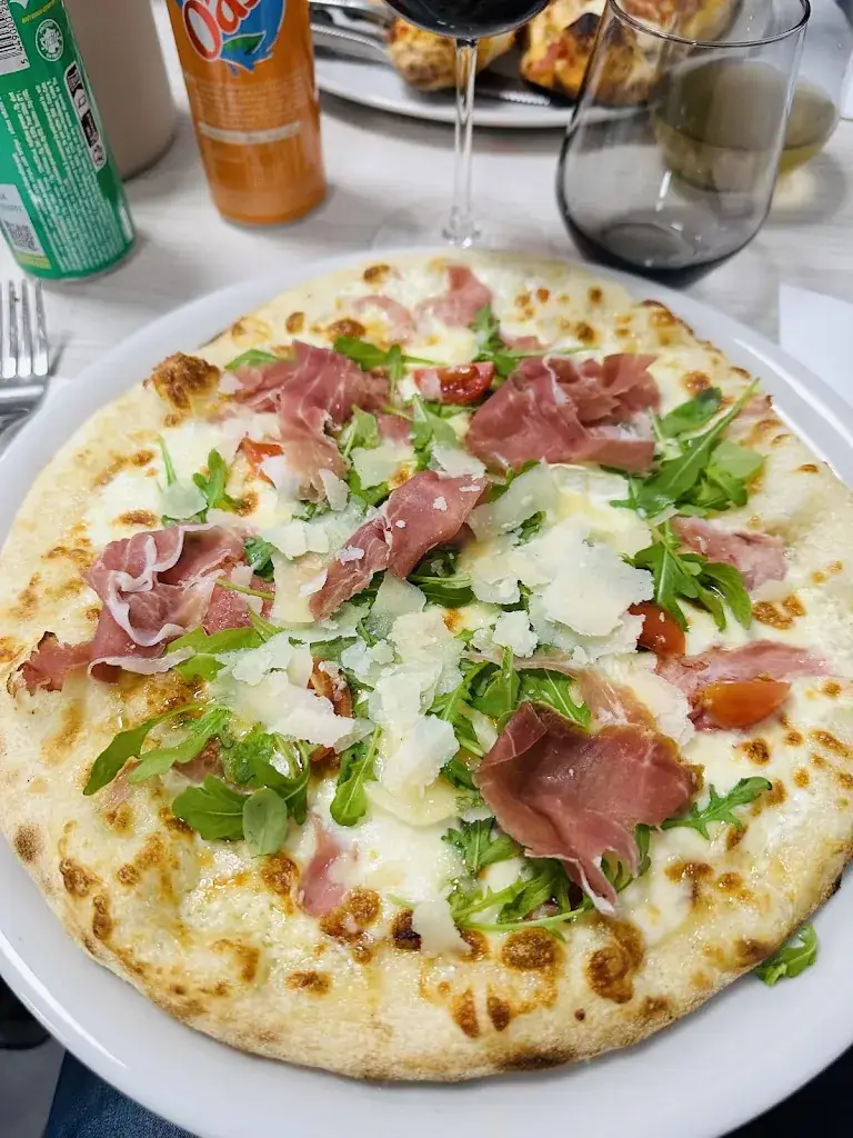 La Martingale_Survilliers_slider_image_3