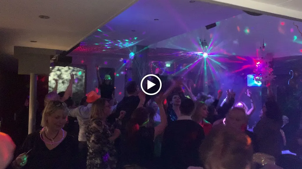 Tout le Monde à Table_Savigny-le-Temple_slider_image_2