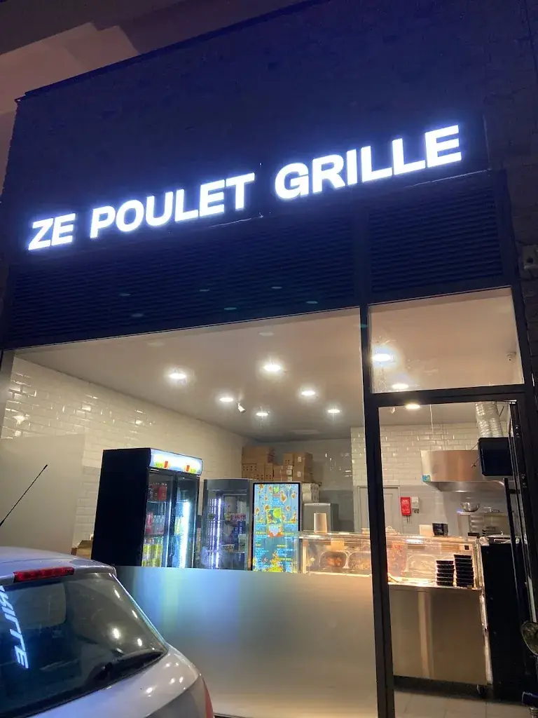 ZE POULET GRILLÉ restaurant in Savigny-le-Temple
