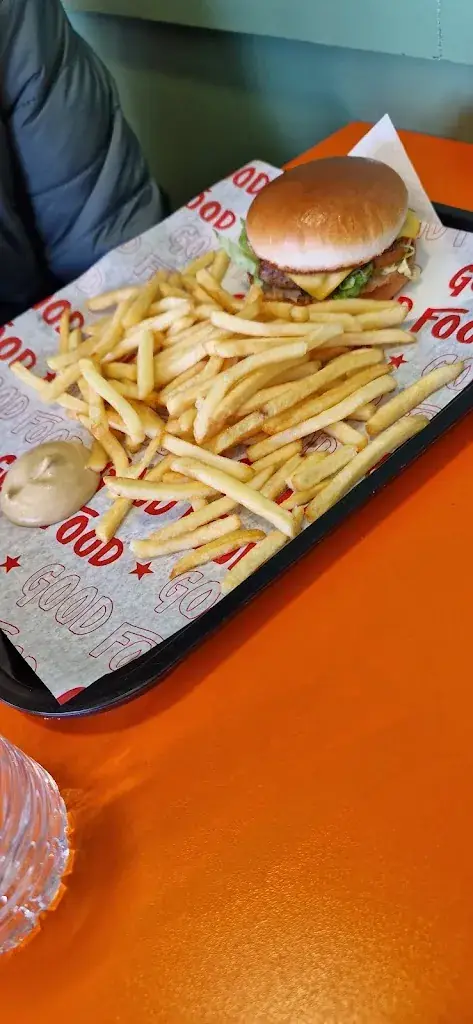 Le fournil de la gare O'36 restaurant in Savigny-le-Temple