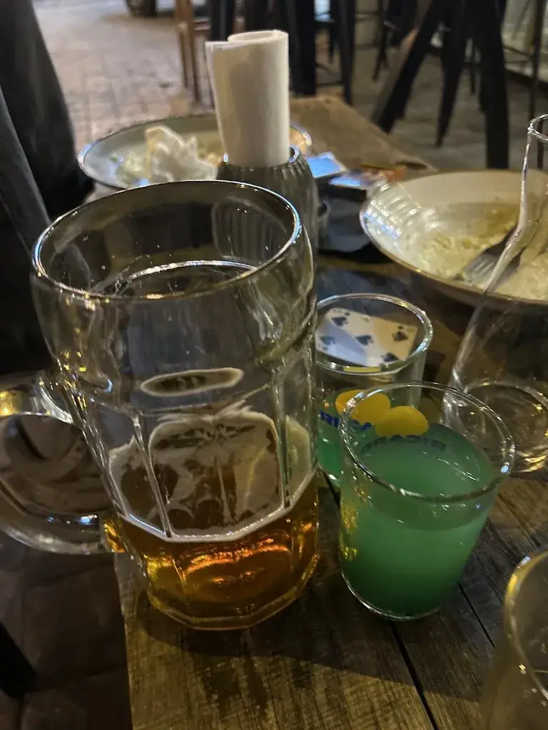 MALENFANT Kieran_La Station_Sucy-en-Brie_review