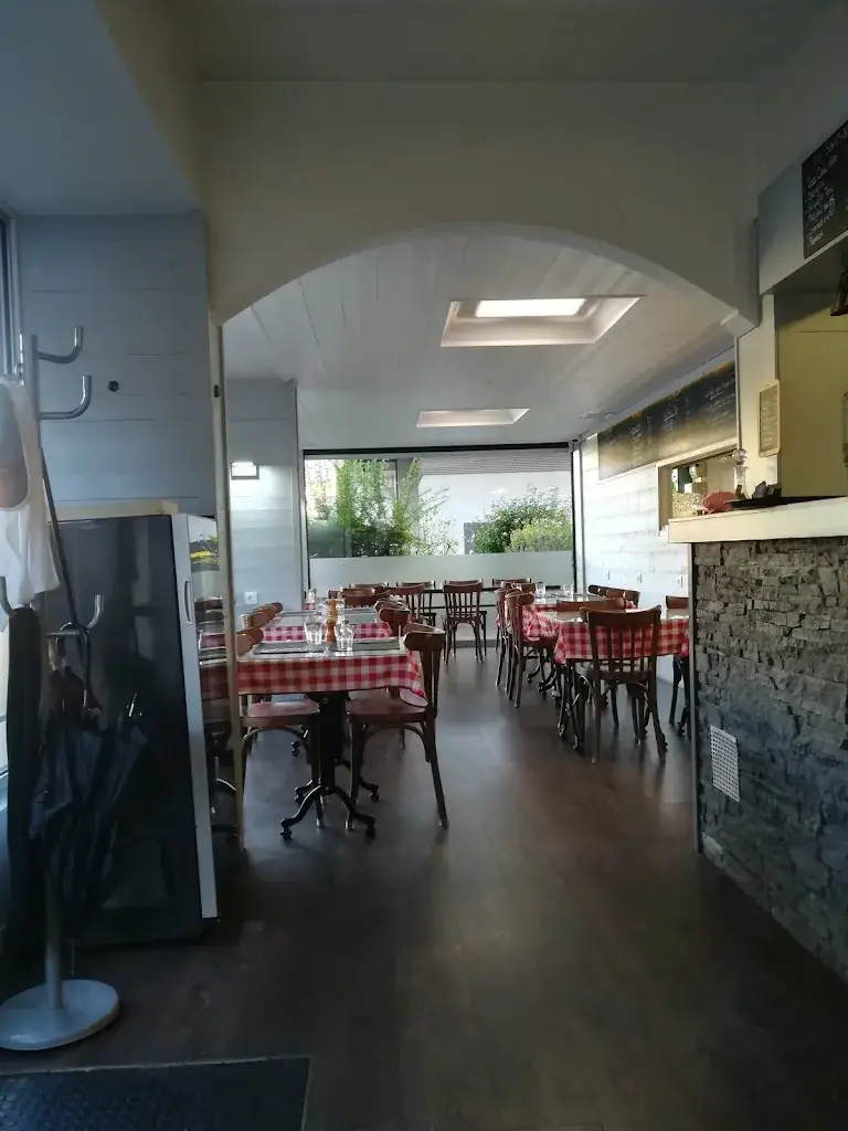 Judie G Jupiler_Bistrot le Cousin Michel_Thonon-les-Bains_Bewertung